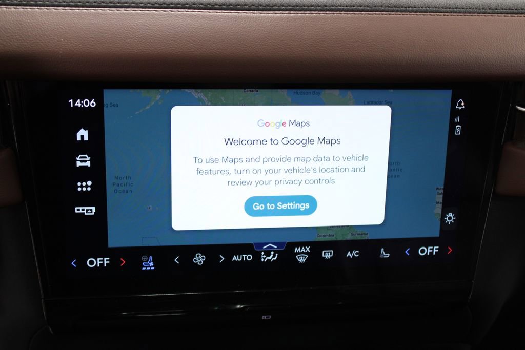 Used 2025 Lincoln Navigator Reserve image 33