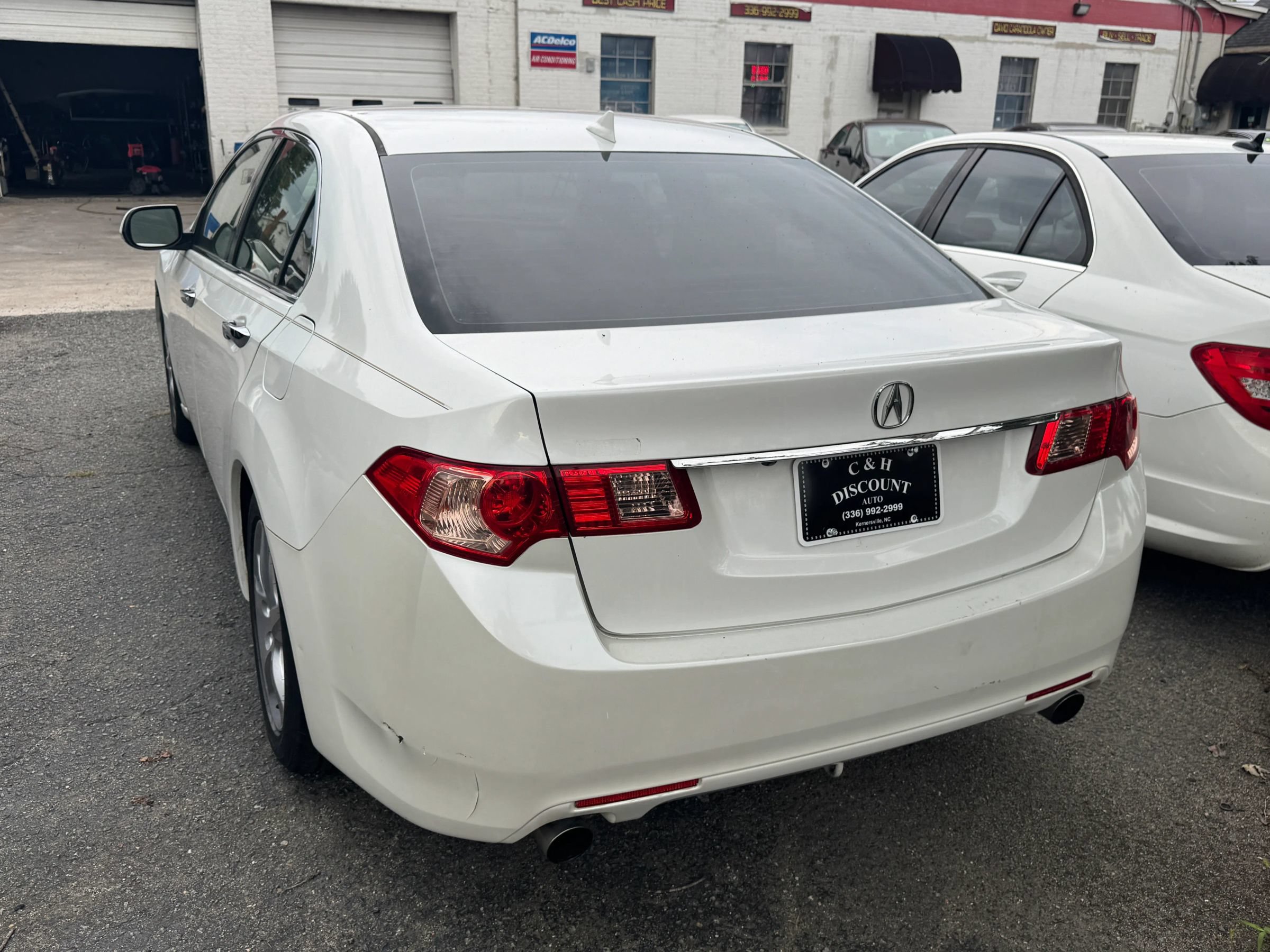 Used 2012 Acura TSX w/ Technology Package FWD image 3