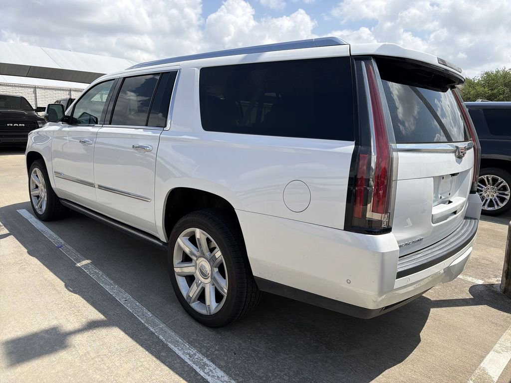 Used 2018 Cadillac Escalade ESV Premium Luxury AWD/4WD image 4