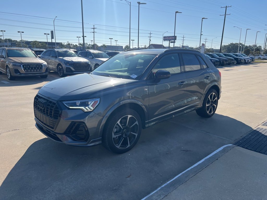 Used 2025 Audi Q3 2.0T Premium Plus w/ Premium Plus Package image 9