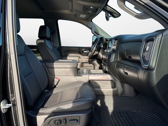 Used 2022 Chevrolet Silverado 2500 LTZ w/ LTZ Plus Package image 15