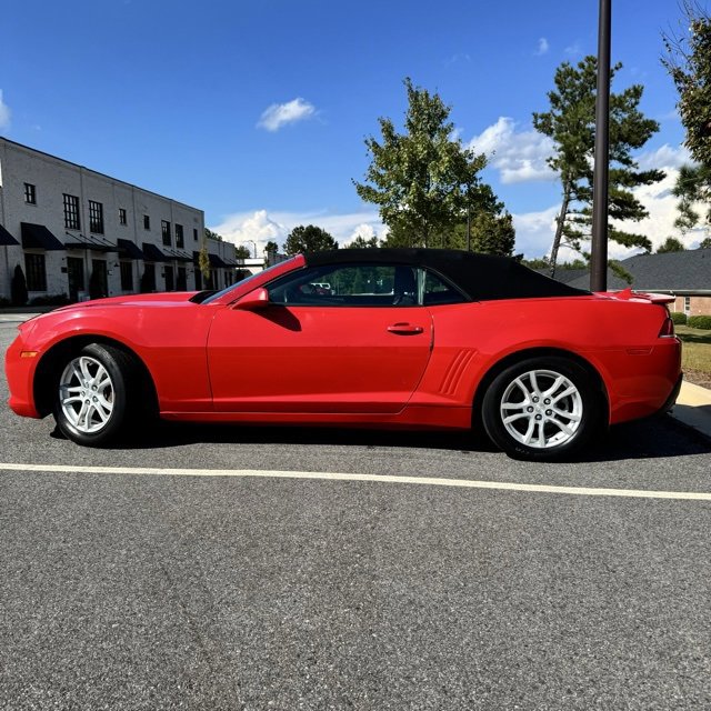 Used 2015 Chevrolet Camaro LT image 23