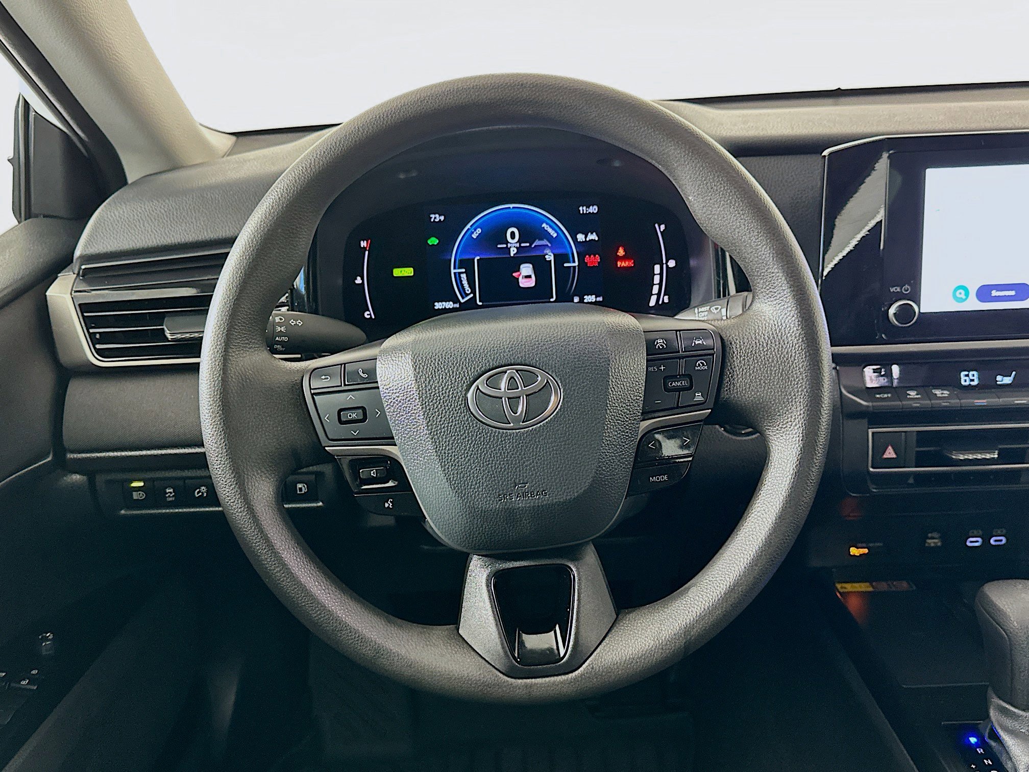 Used 2025 Toyota Camry LE image 18