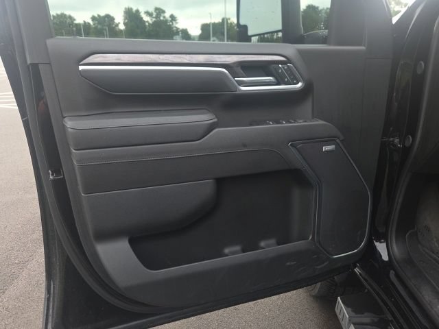 Used 2025 Chevrolet Silverado 2500 LTZ w/ LTZ Plus Package AWD/4WD image 20