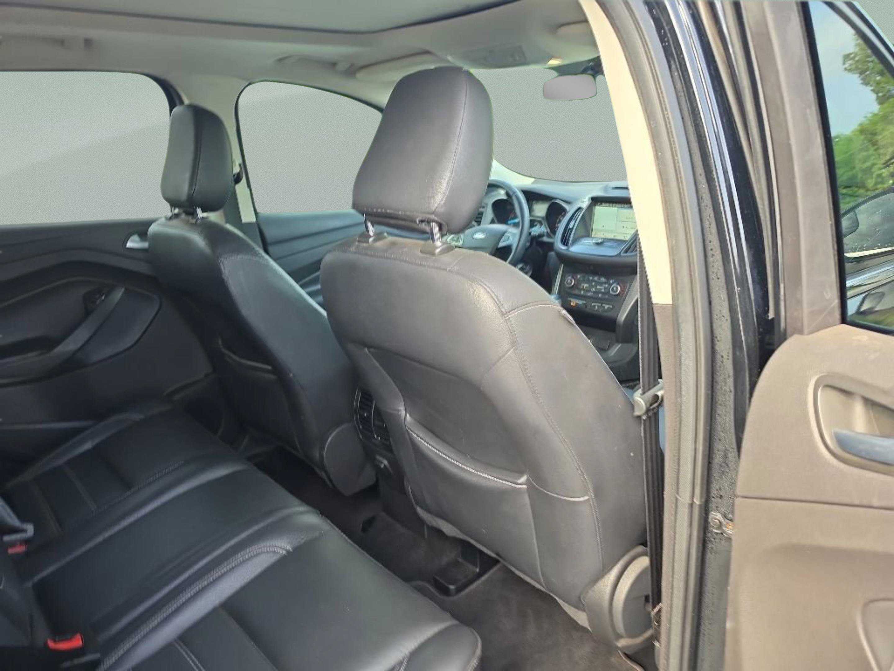 Used 2018 Ford Escape SEL AWD/4WD image 25