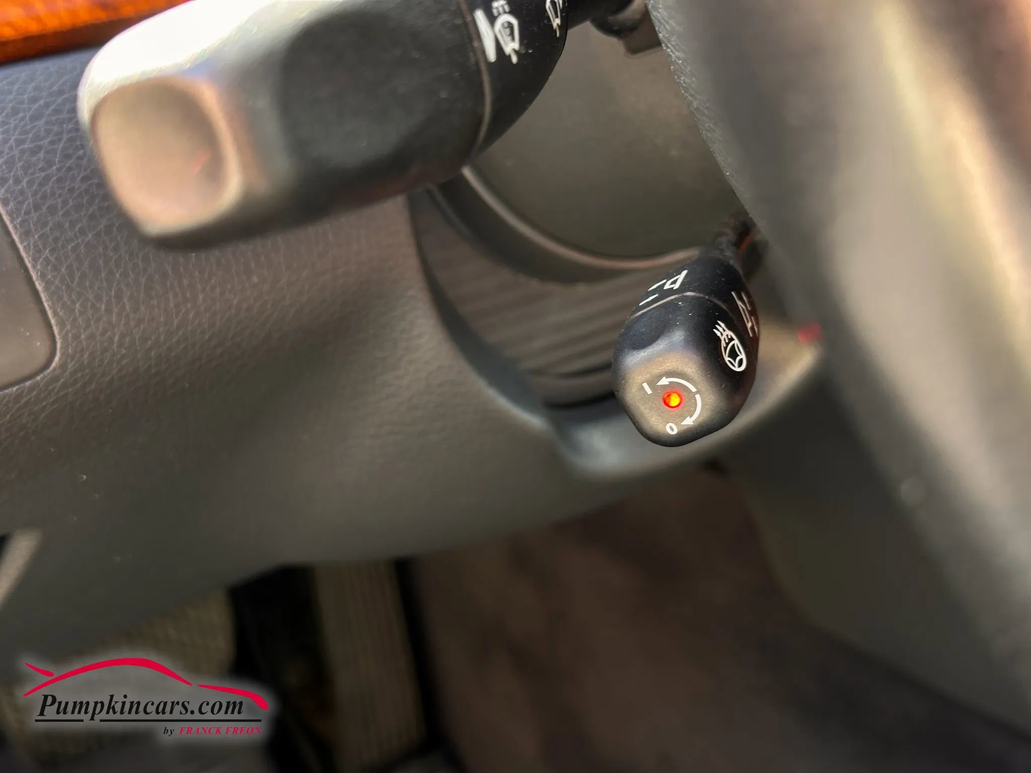 Used 2005 Mercedes-Benz E 320 4MATIC Sedan image 25