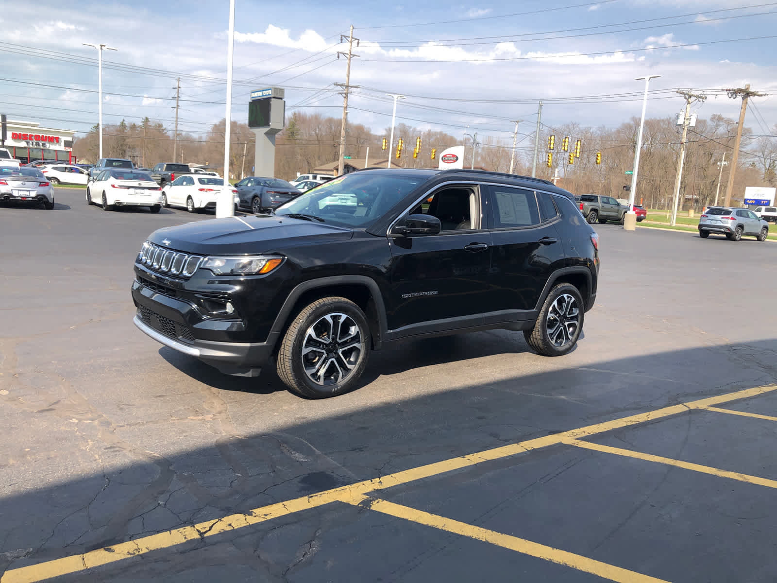 Used 2022 Jeep Compass Limited image 4