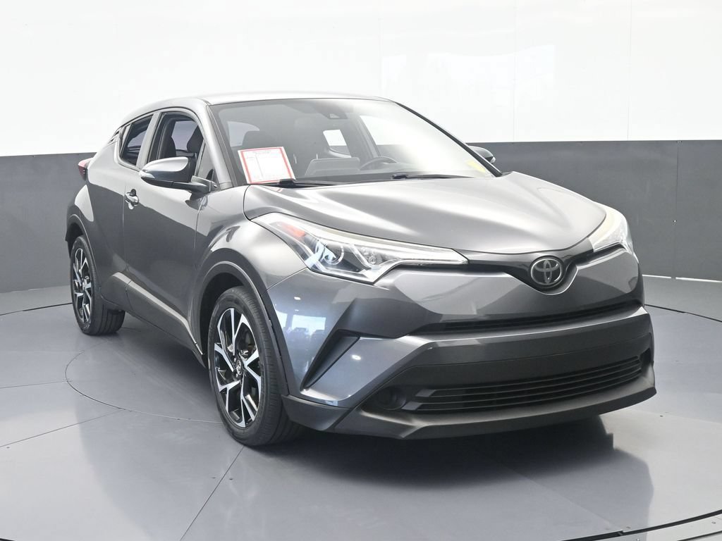 Used 2019 Toyota C-HR XLE FWD image 9
