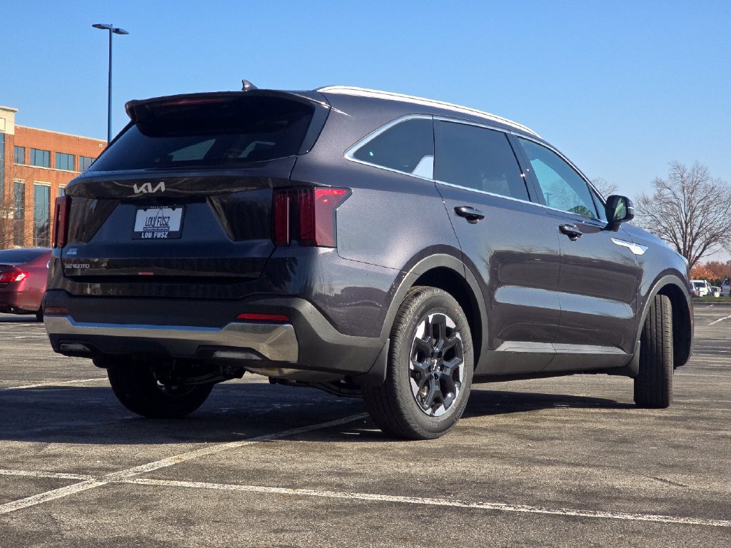 New 2026 Kia Sorento S w/ S Panoramic Sunroof Package FWD image 17