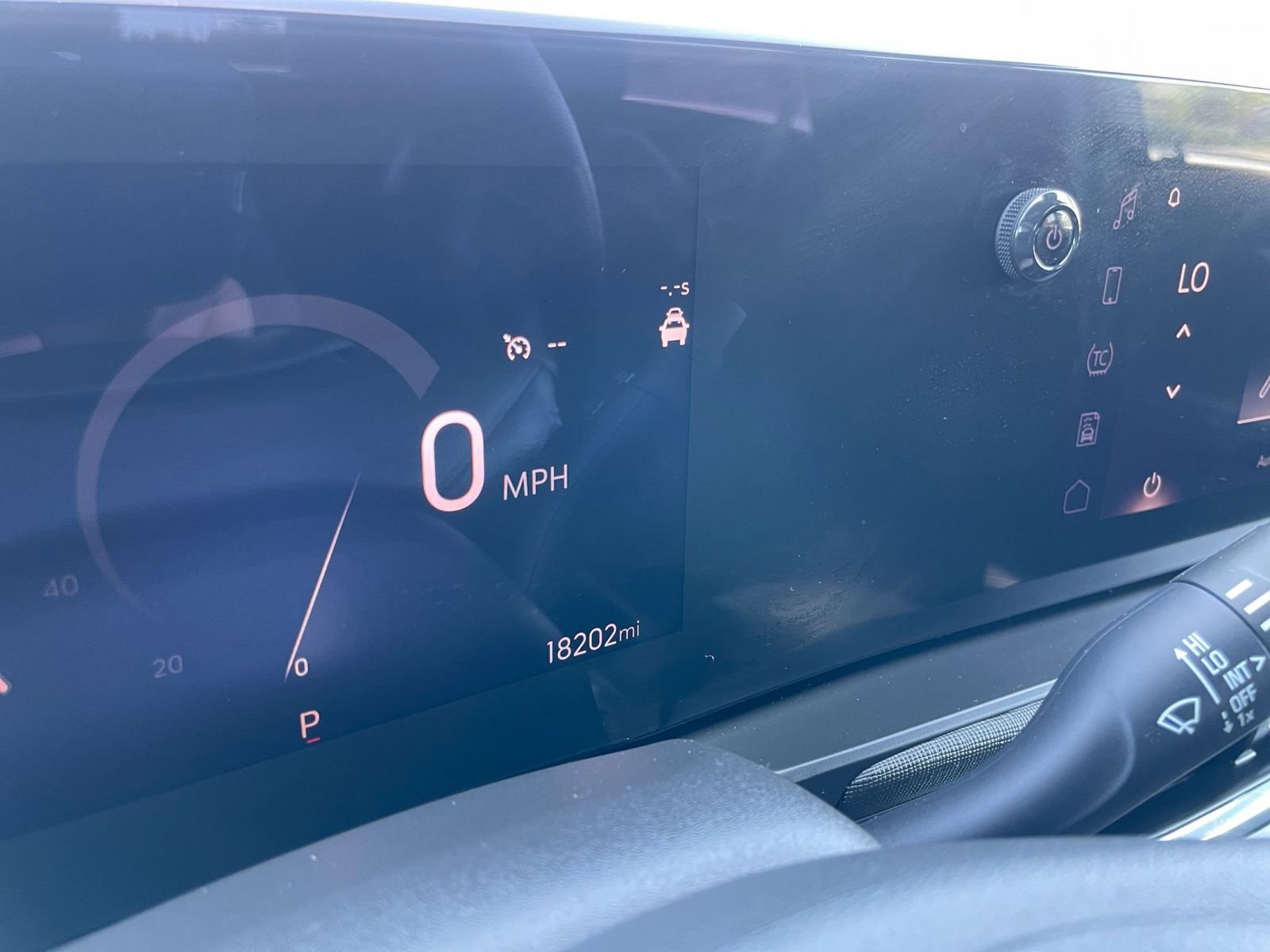 Used 2025 Buick Envista Preferred image 40