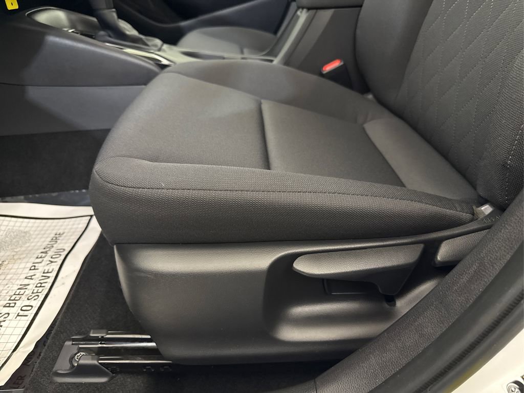 Used 2026 Toyota Corolla LE image 40