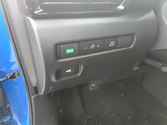 Used 2022 Nissan Sentra SR w/ Electronics Package image 11