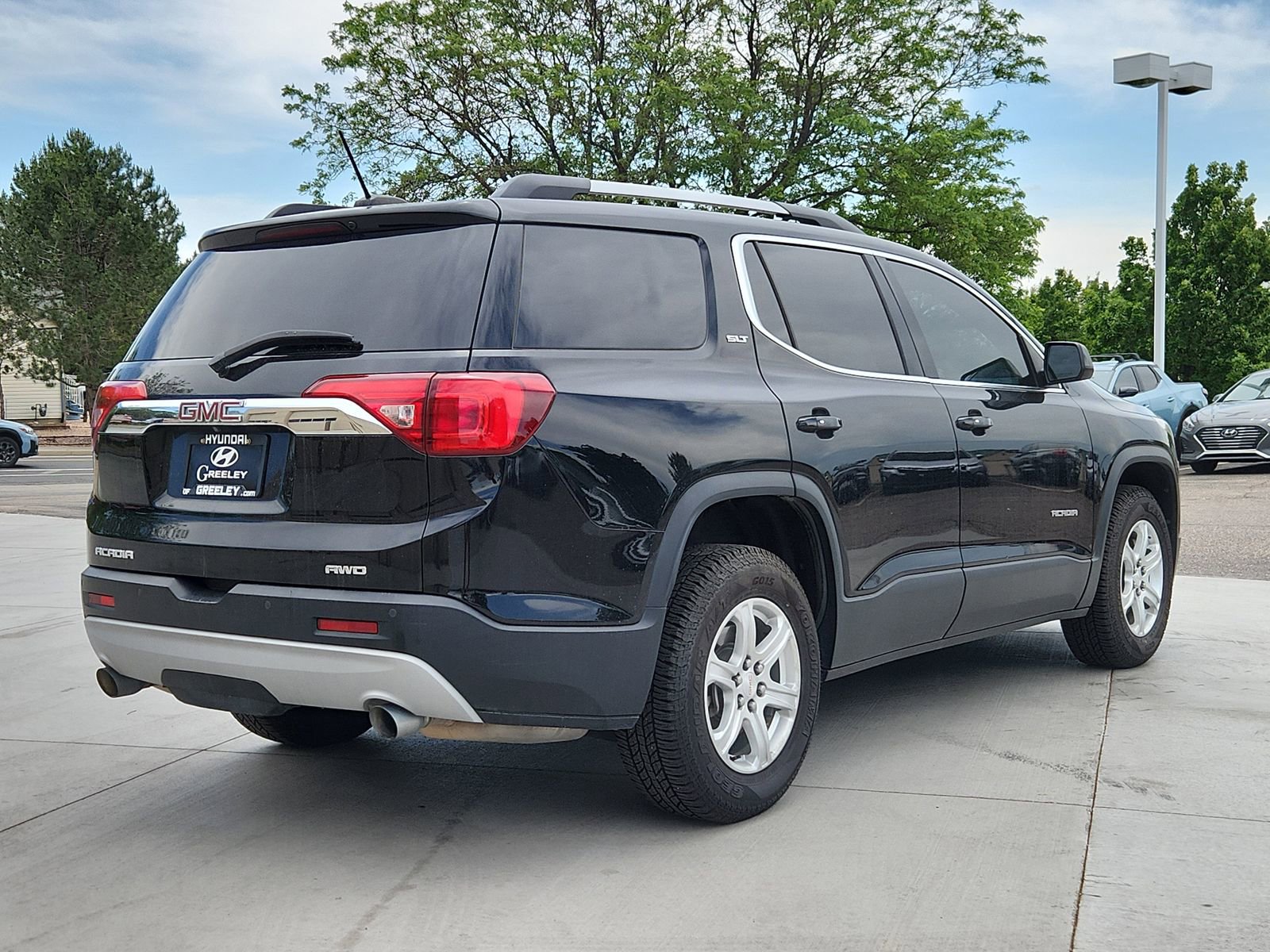 Used 2019 GMC Acadia SLT AWD/4WD image 5