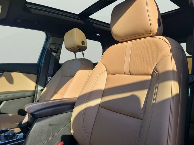 Used 2024 Chevrolet Blazer Premier FWD image 22