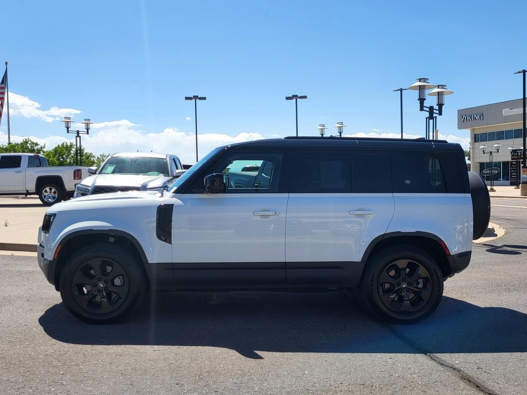 Used 2023 Land Rover Defender 110 SE AWD/4WD image 7