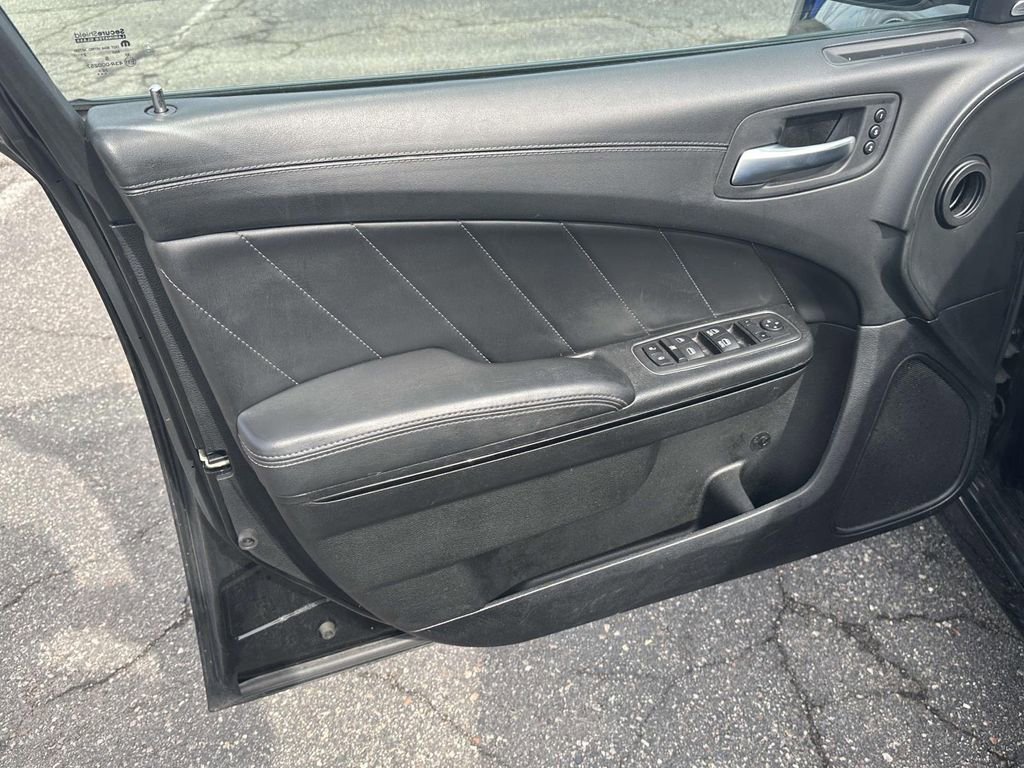 Used 2023 Dodge Charger GT w/ Plus Group image 16