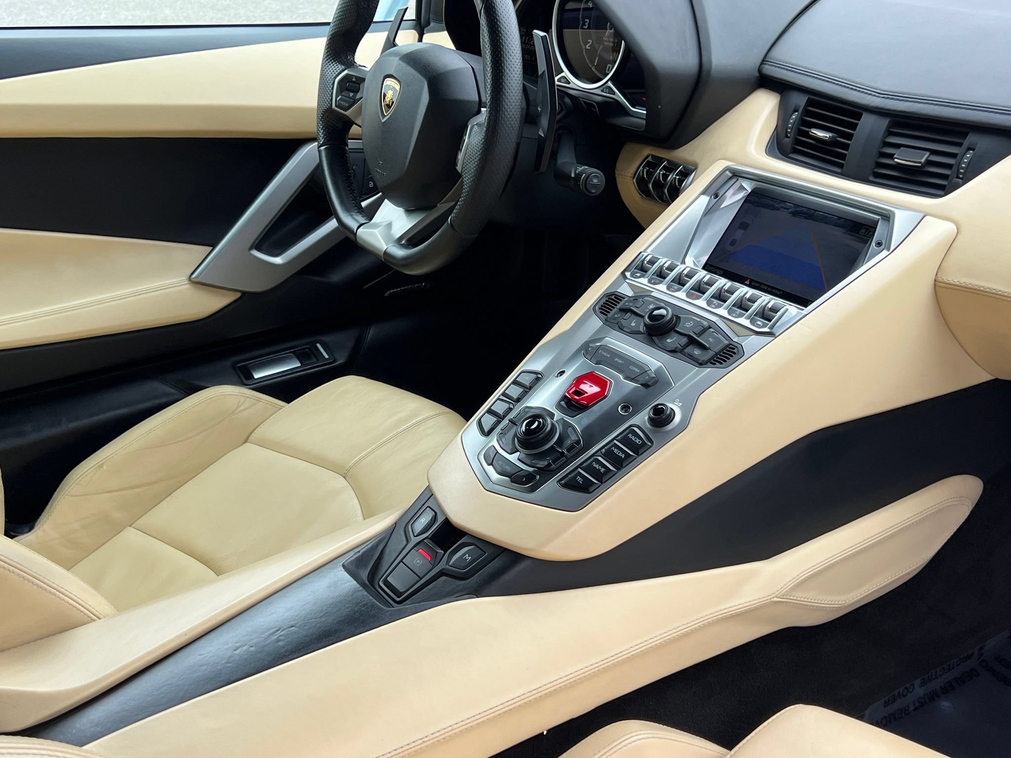Used 2013 Lamborghini Aventador LP 700-4 AWD/4WD image 3