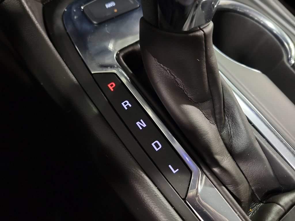 Used 2023 Chevrolet Equinox LT AWD/4WD image 16