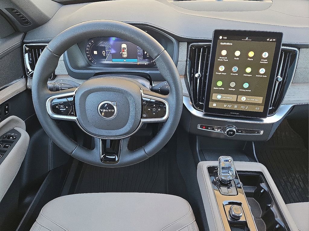 New 2026 Volvo XC90 B6 Plus w/ Protection Package Premier AWD/4WD image 18