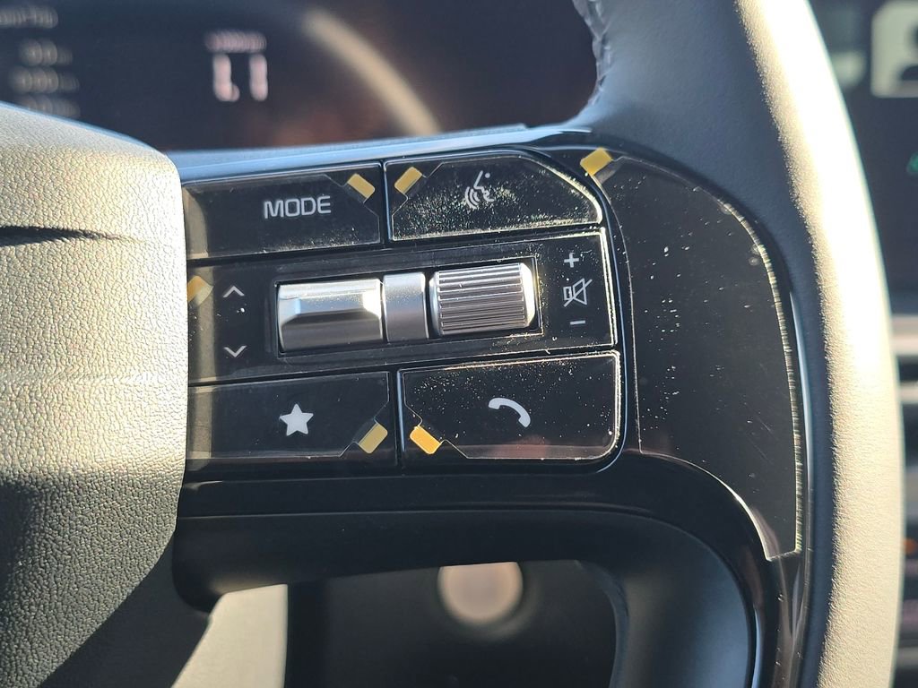 New 2026 Kia Sorento S w/ S Panoramic Sunroof Package image 8