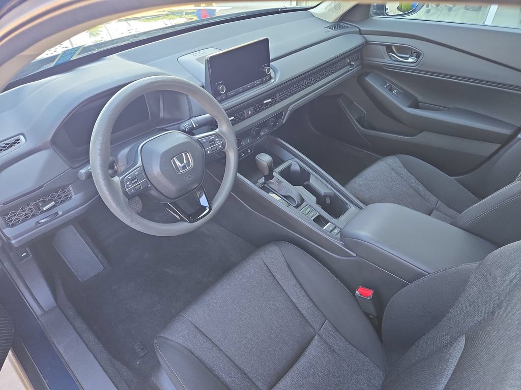 Certified 2023 Honda Accord EX image 25