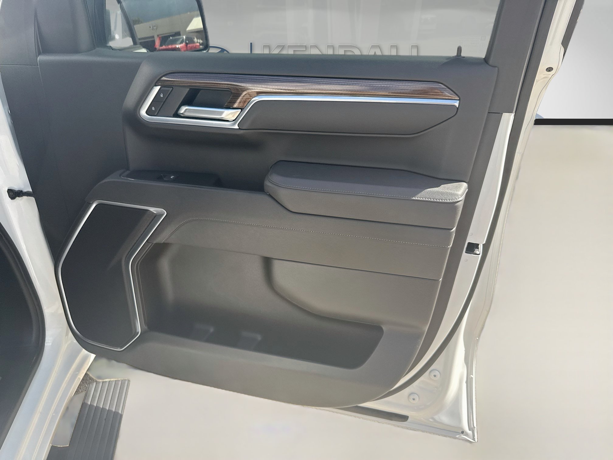 Used 2025 Chevrolet Silverado 1500 RST RWD image 31