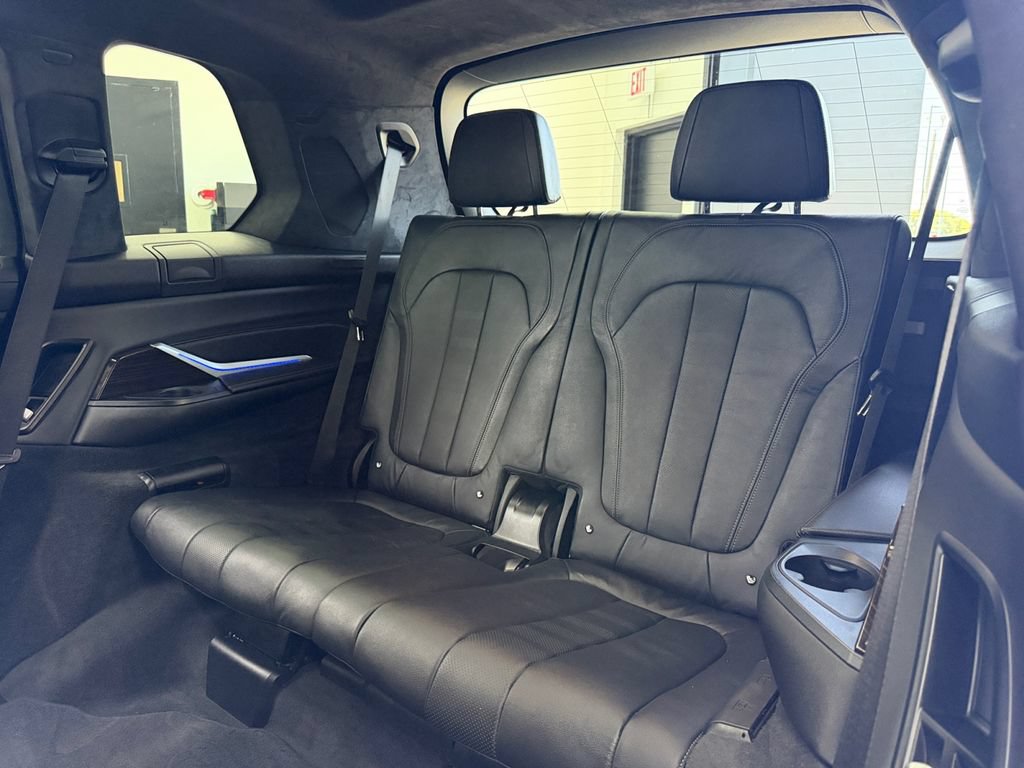 Used 2021 BMW X7 M50i AWD/4WD image 41
