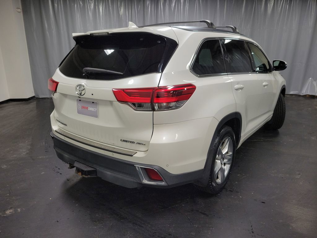 Used 2017 Toyota Highlander Limited image 8