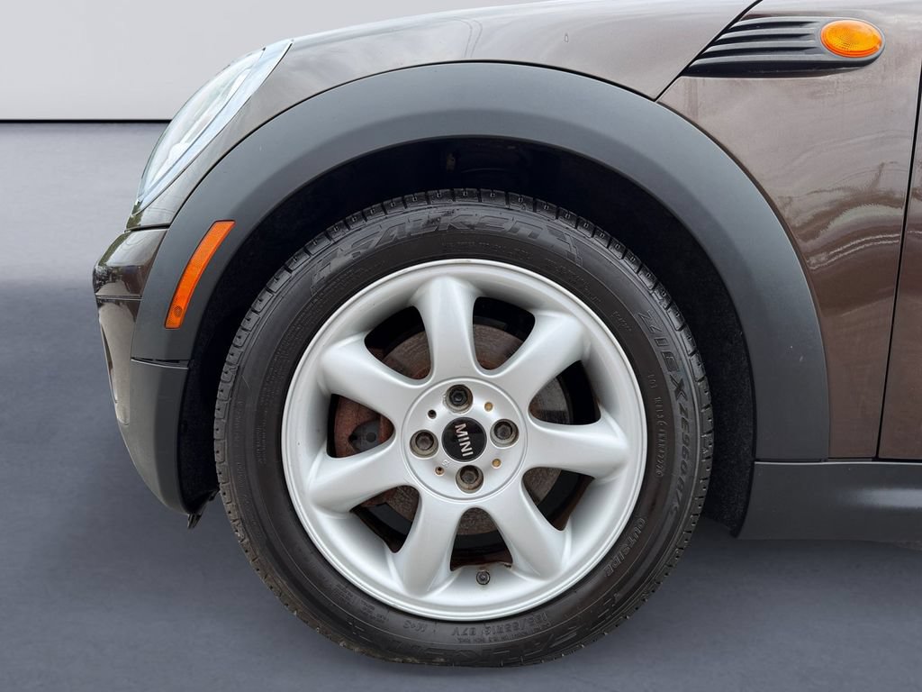 Used 2010 MINI Cooper Clubman Hardtop FWD image 9