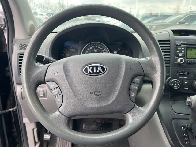 Used 2012 Kia Sedona LX image 13