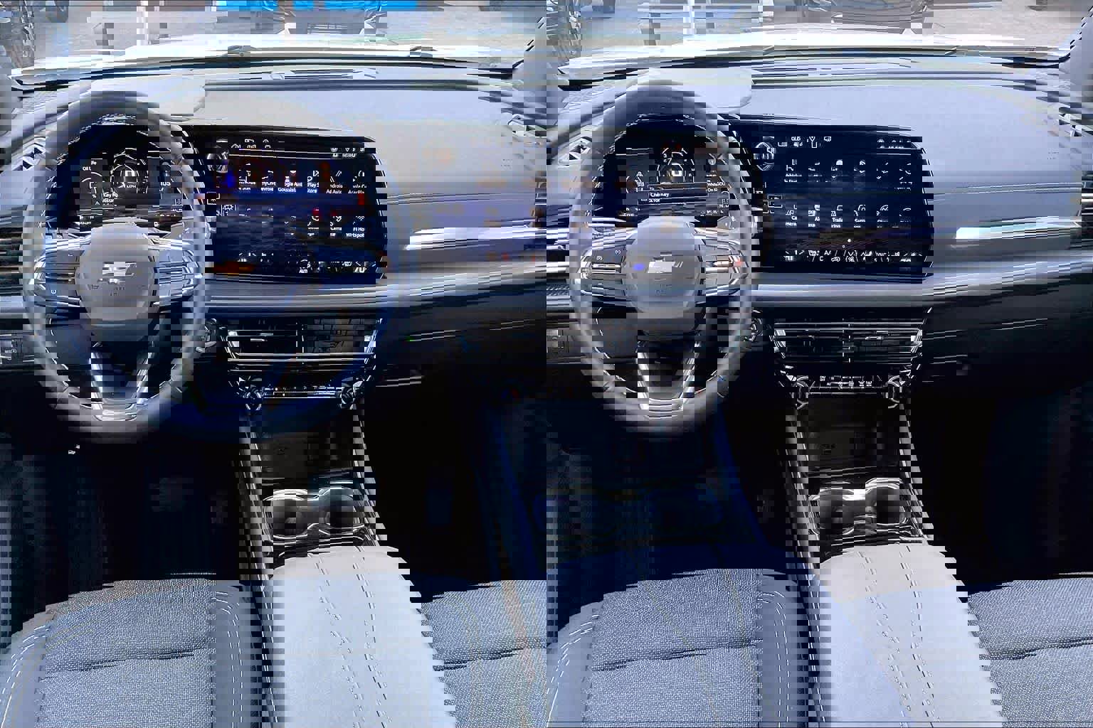 Certified 2025 Chevrolet Traverse LT image 15