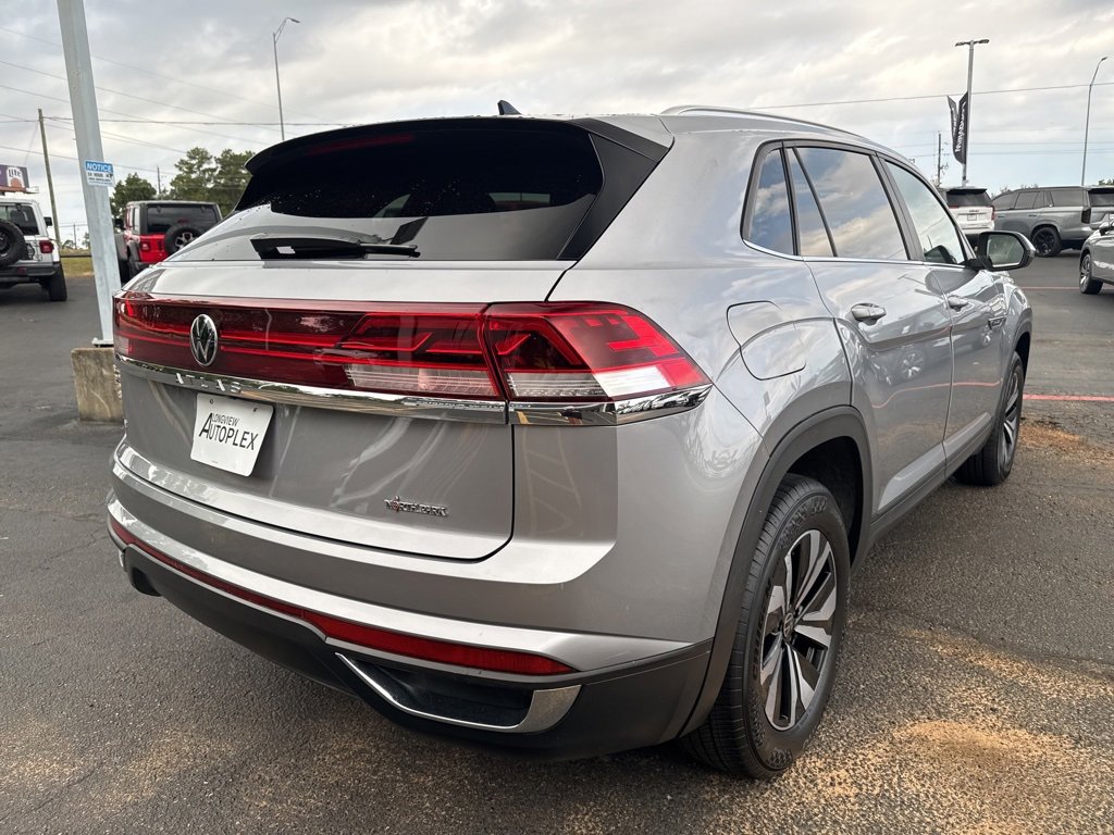 Used 2024 Volkswagen Atlas Cross Sport SE image 6