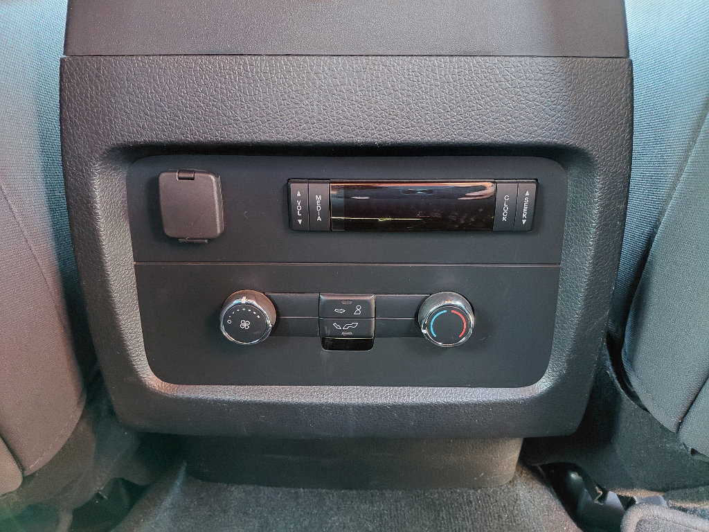 Used 2016 Ford Expedition XL w/ Equipment Group 101A AWD/4WD image 18