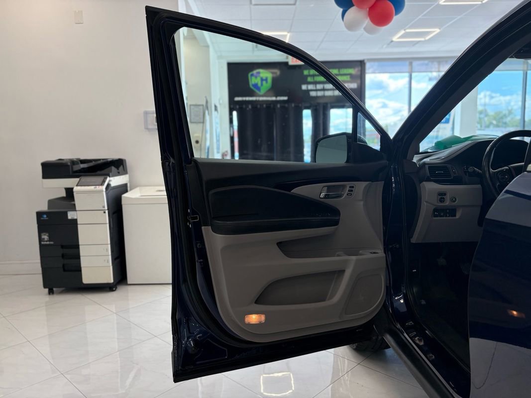 Used 2017 Honda Pilot Elite image 39