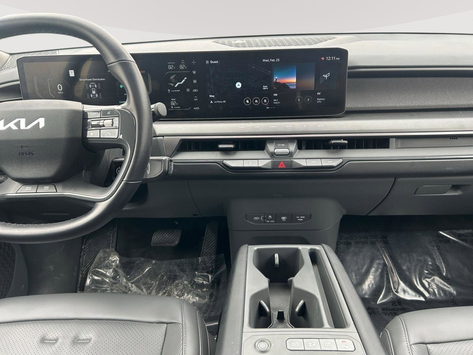 Used 2024 Kia EV9 Wind image 4