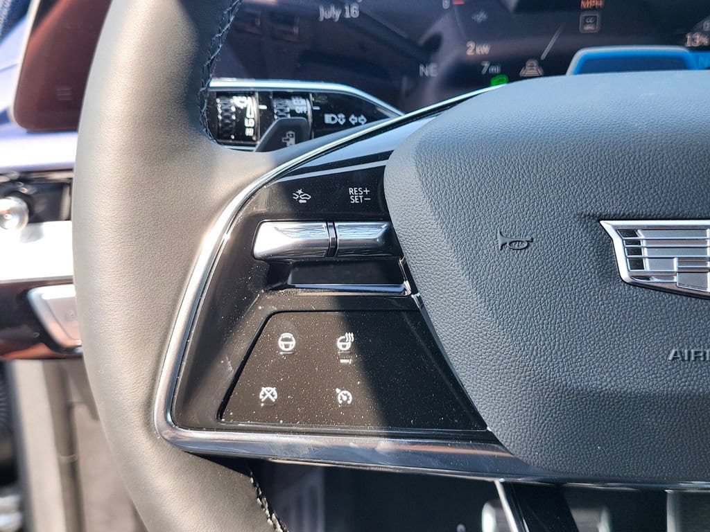 New 2026 Cadillac Optiq Sport 2 AWD/4WD image 25