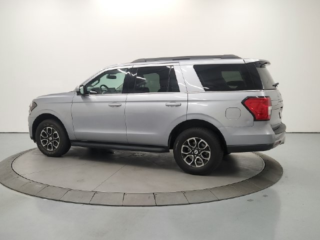 Used 2024 Ford Expedition XLT RWD image 6