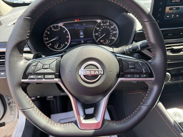 Used 2024 Nissan Altima 2.5 SR w/ SR Premium Package FWD image 13