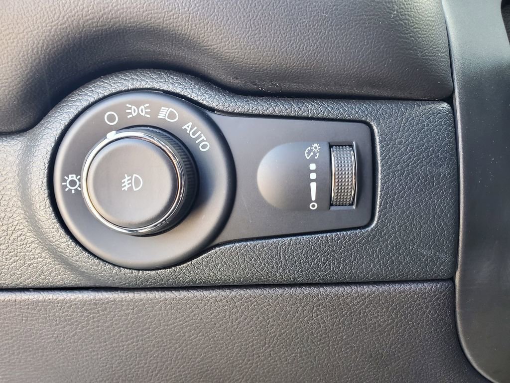 Used 2022 Dodge Durango GT image 24