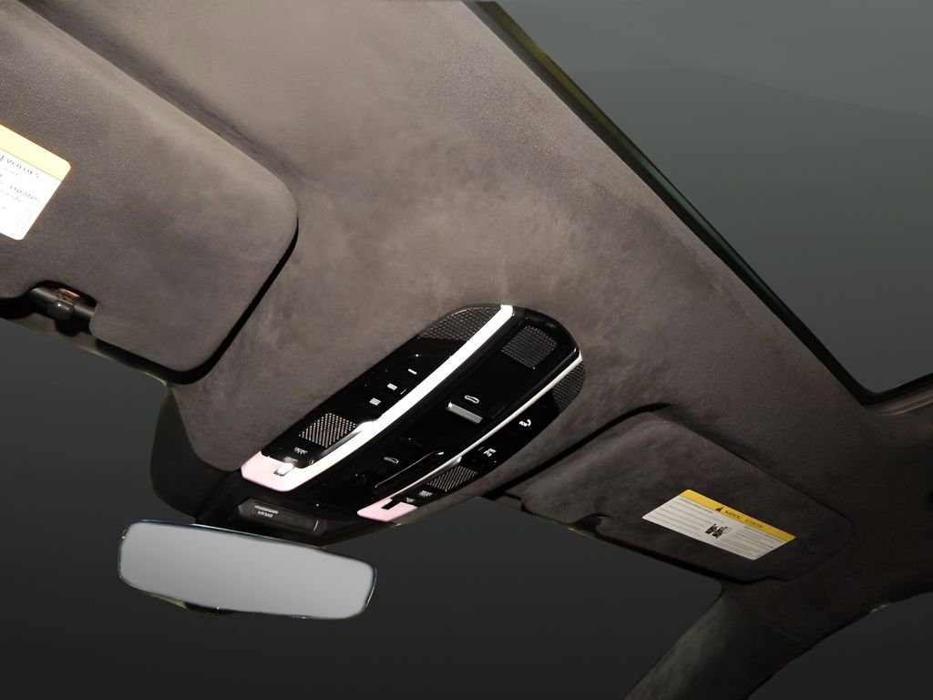 Used 2021 Porsche Cayenne GTS image 19