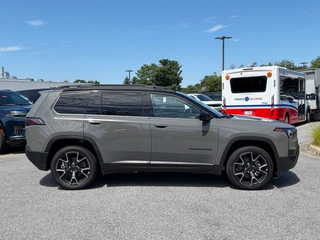 New 2026 Jeep Cherokee Overland w/ Advanced Pro Tech Group AWD/4WD image 7