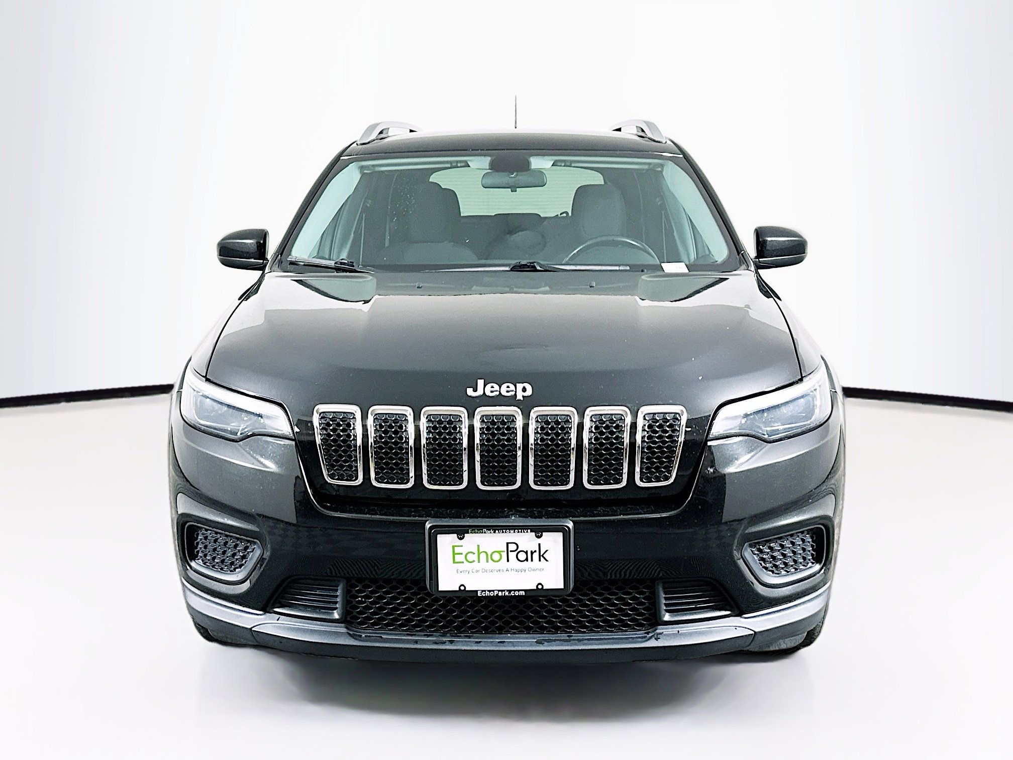 Used 2020 Jeep Cherokee Latitude w/ Cold Weather Group image 2