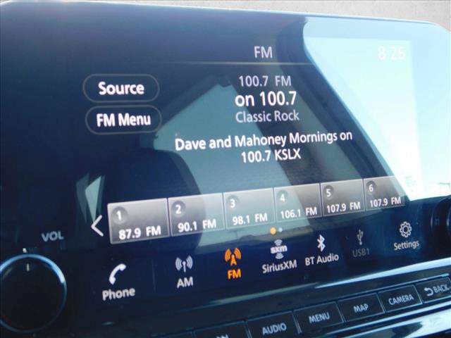 Used 2025 Nissan Pathfinder SL FWD image 19