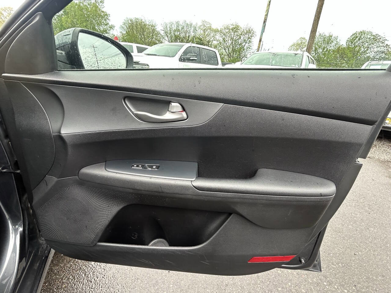 Used 2020 Kia Forte LXS FWD image 16