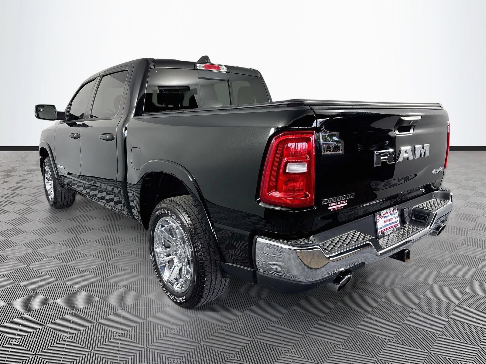 Used 2025 RAM 1500 Big Horn AWD/4WD image 5