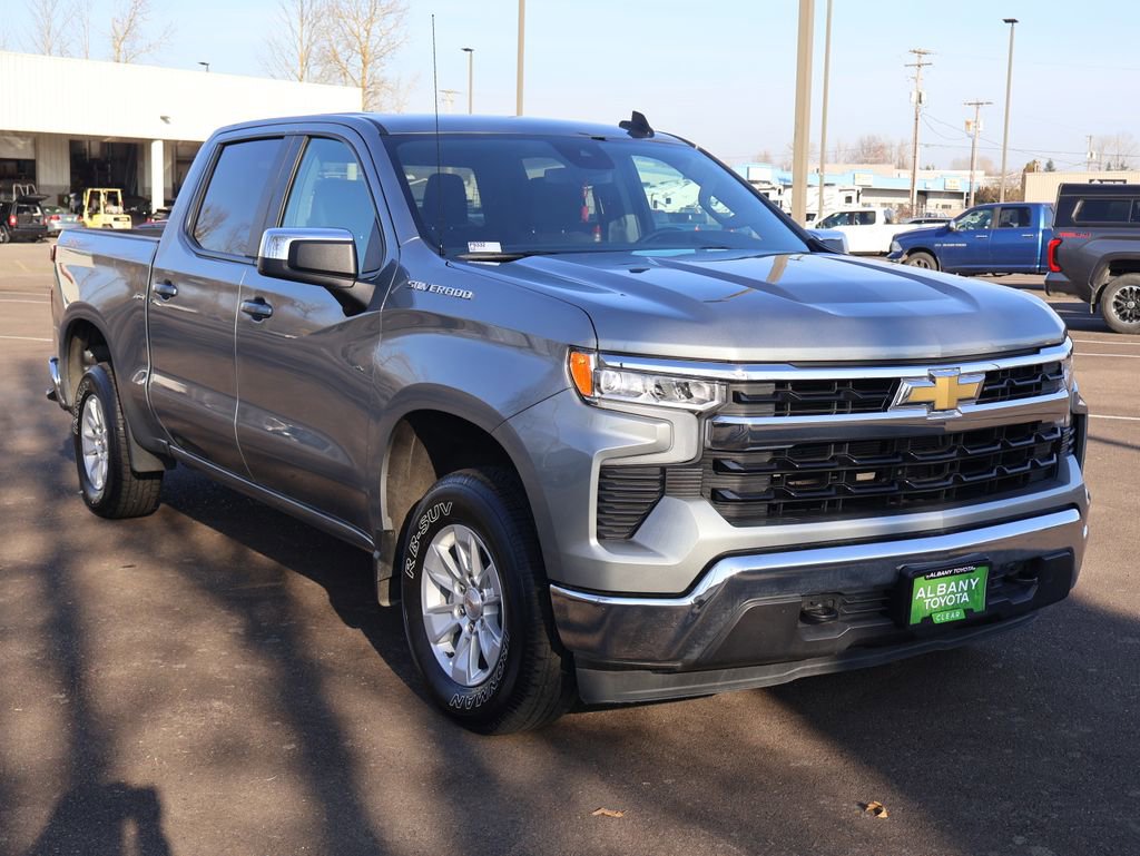 Used 2025 Chevrolet Silverado 1500 LT AWD/4WD image 10
