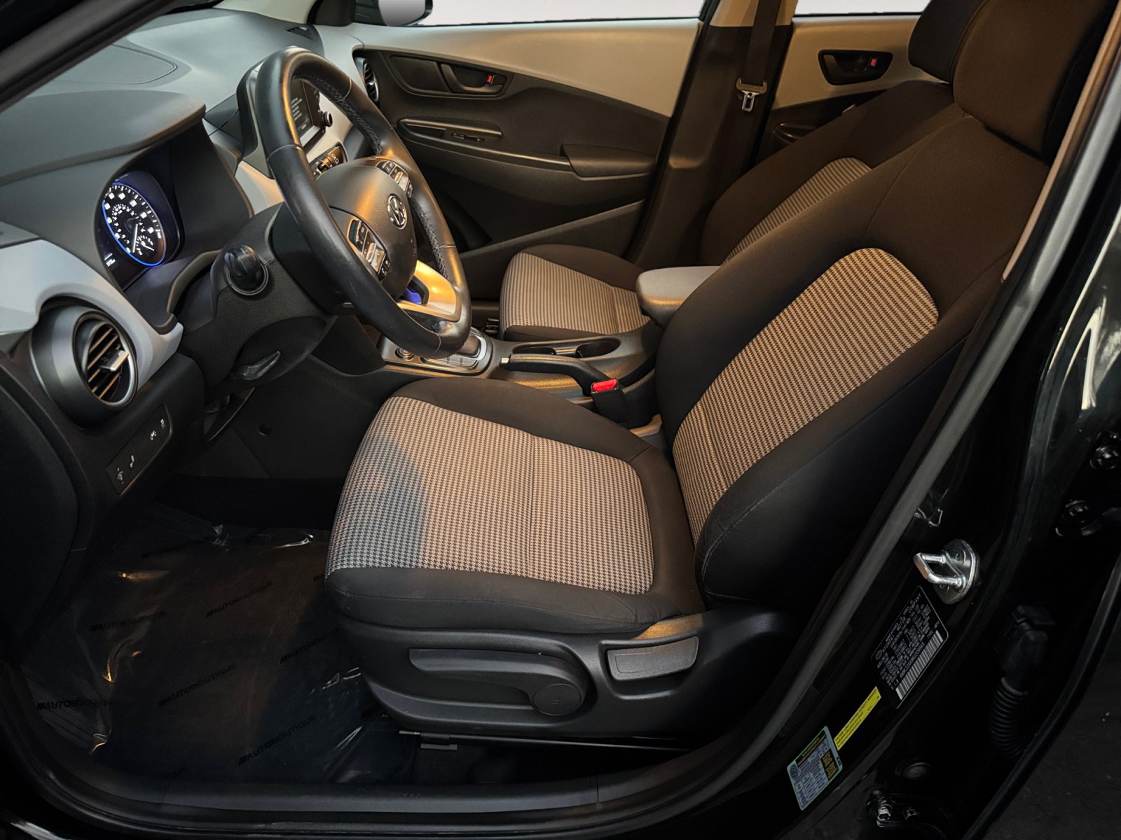 Used 2019 Hyundai Kona SEL FWD image 9