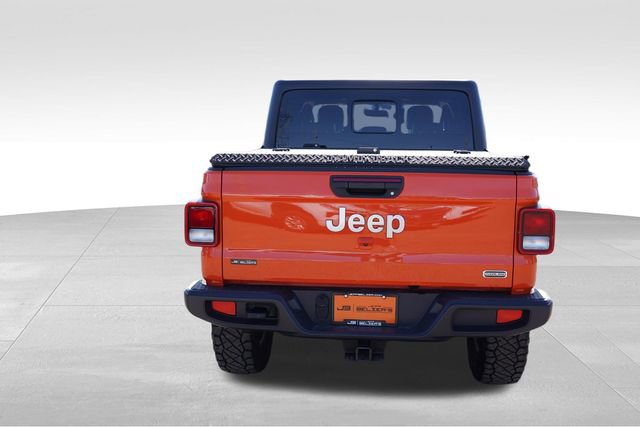 Used 2020 Jeep Gladiator Overland AWD/4WD image 6
