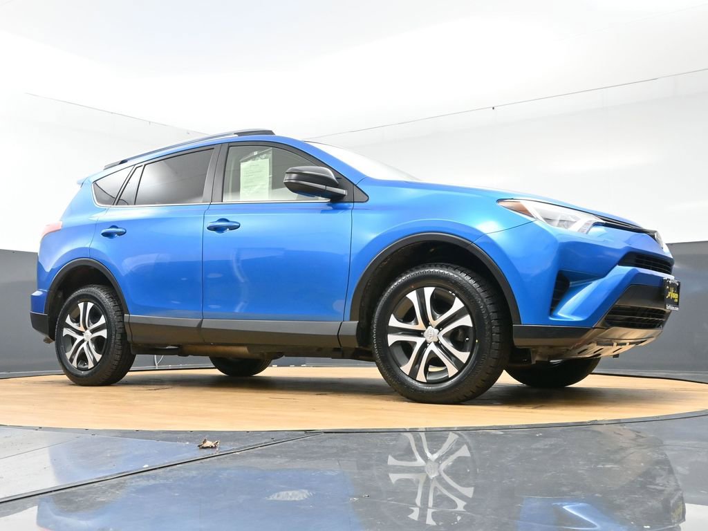 Used 2017 Toyota RAV4 LE w/ Carpet Mat Package image 43