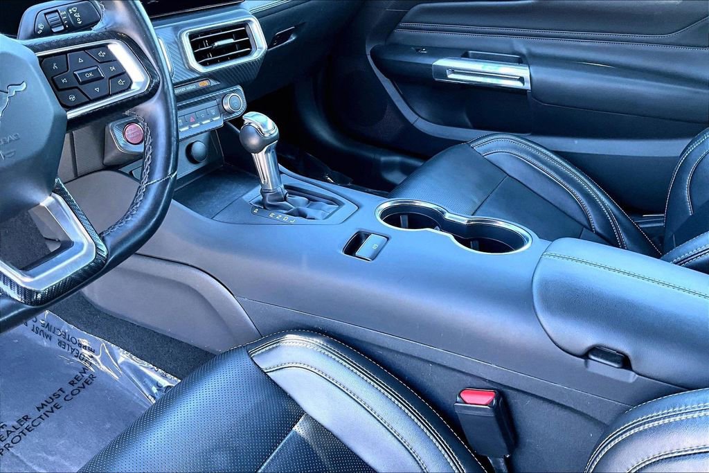 Used 2025 Ford Mustang Premium image 15